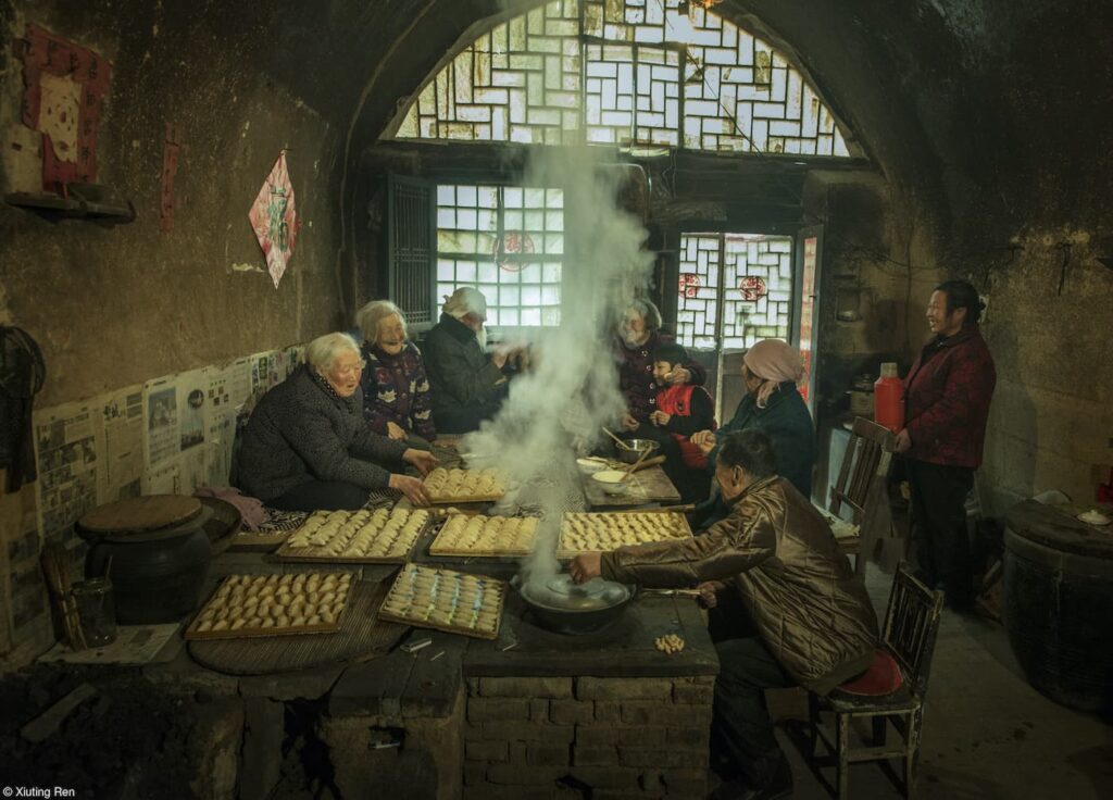 Food for the Family Category Winner - New Year in Old Cave Dwelling, by Ren Xiuting - Deartline