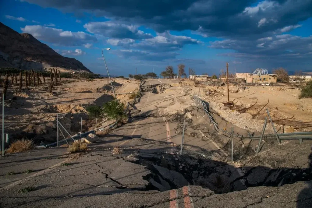 Chromatic Photo Awards 2024, Environmental- 1st Place winner - Eli Basri, Israel - Sinkhole