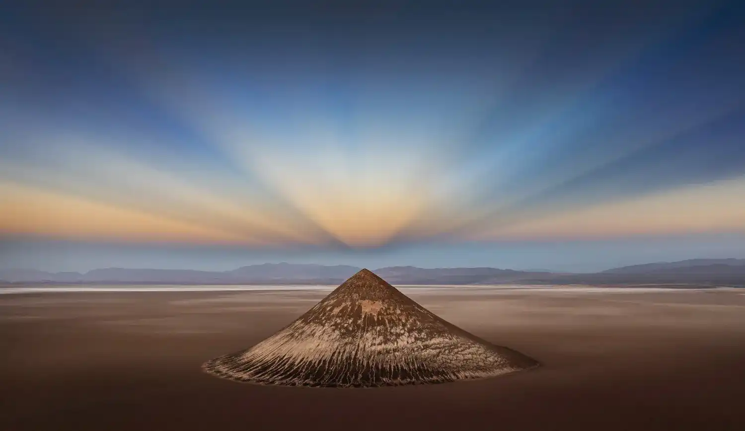 Ignacio Palacios, International Aerial Photograph of the Year 2025 Winner - Cono De Arita
